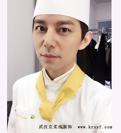 何炅